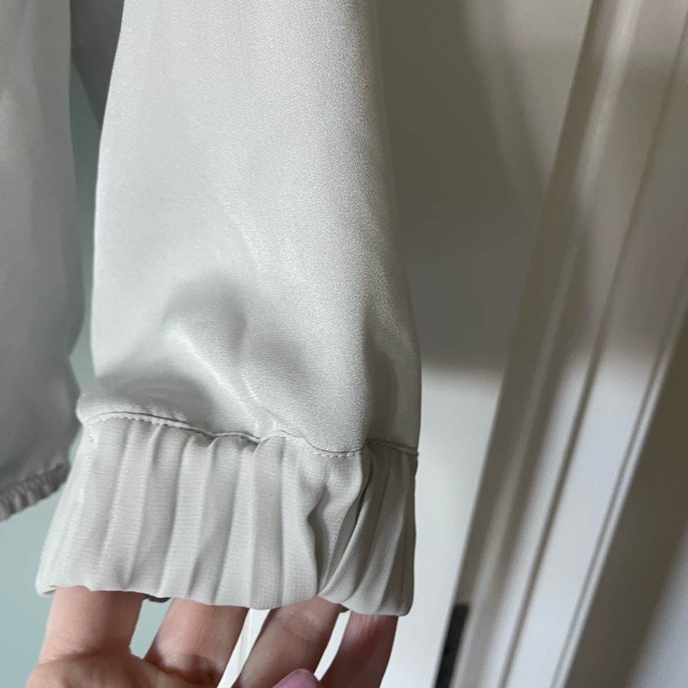 DVF blouse - Picture 6 of 10